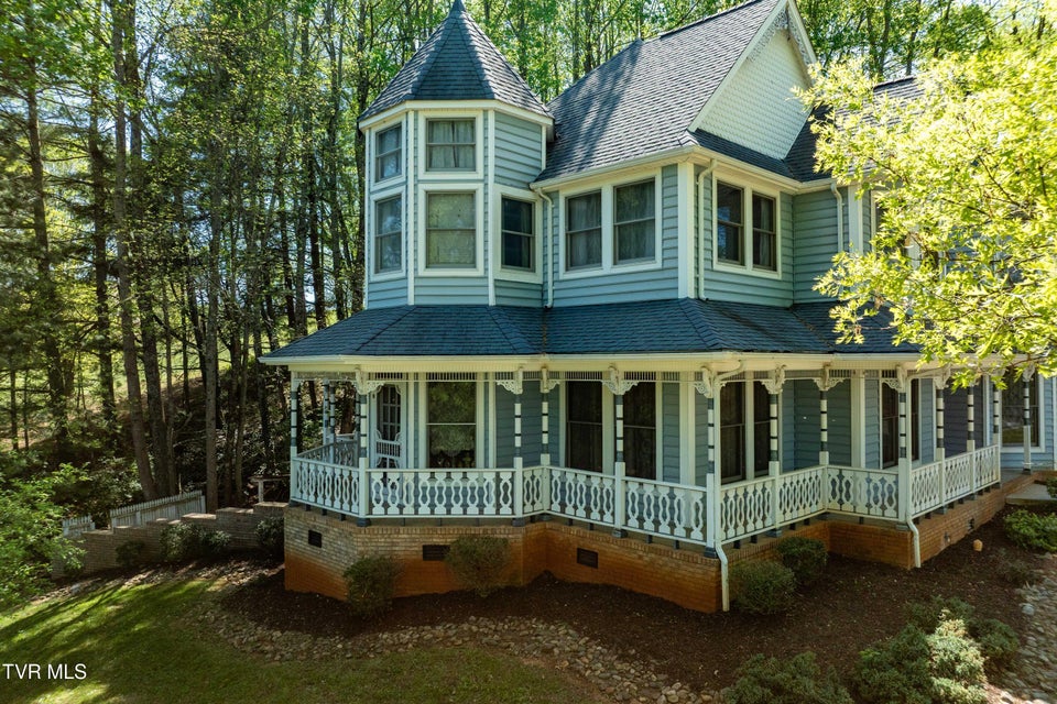 Photo #6: 101 Knobb Hill Road