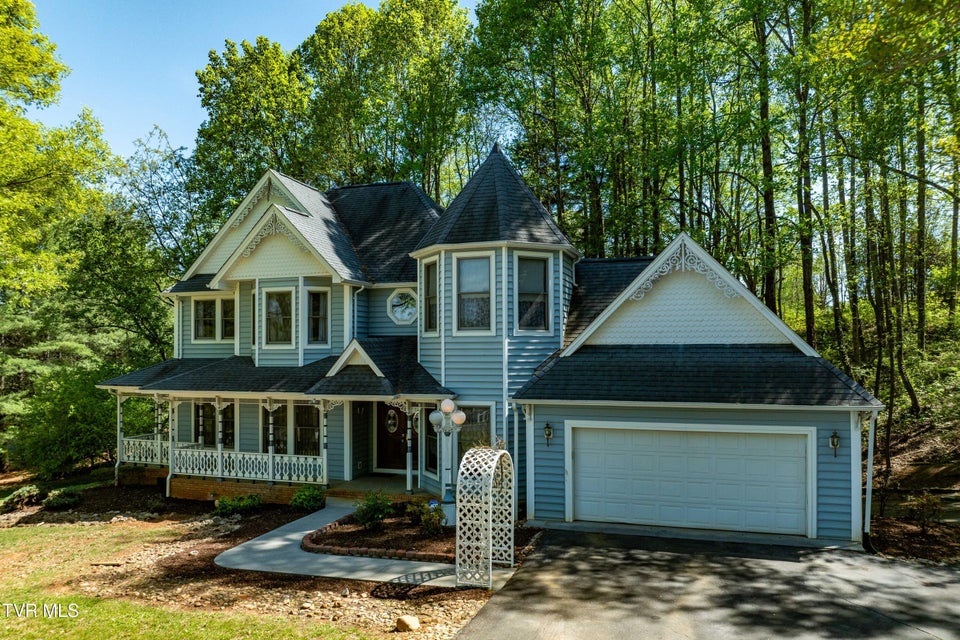 Photo #8: 101 Knobb Hill Road