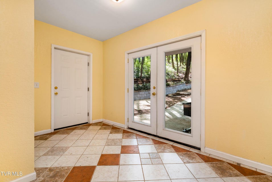 Photo #57: 101 Knobb Hill Road