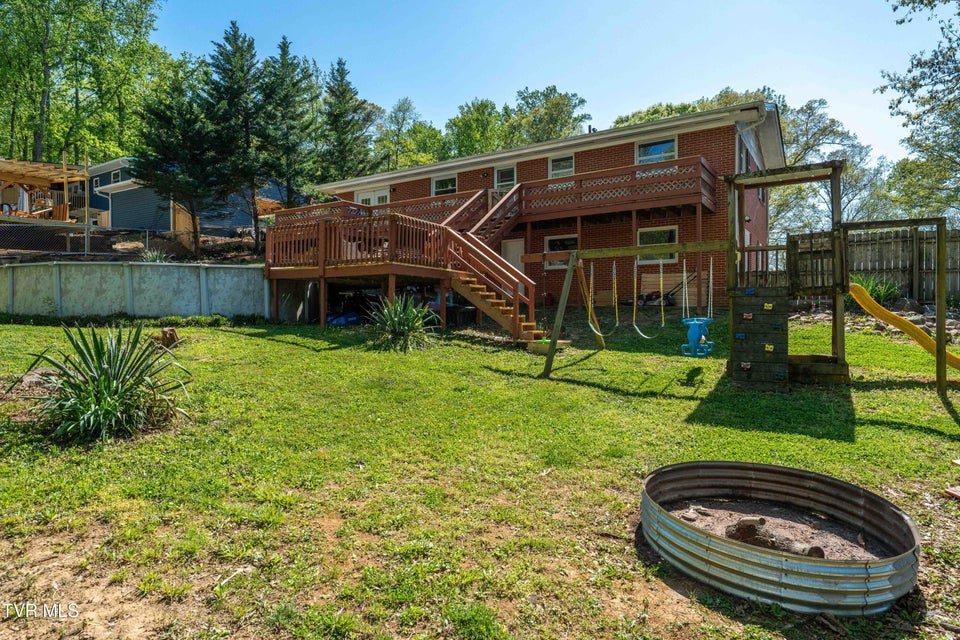 Photo #13: 1405 Brentwood Drive