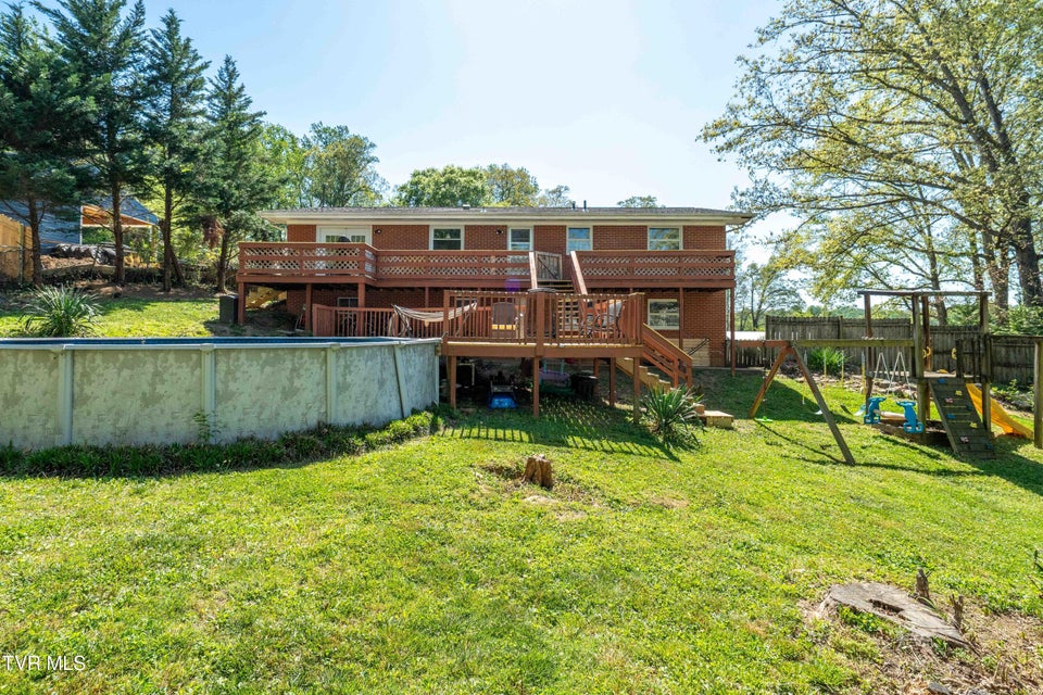 Photo #12: 1405 Brentwood Drive