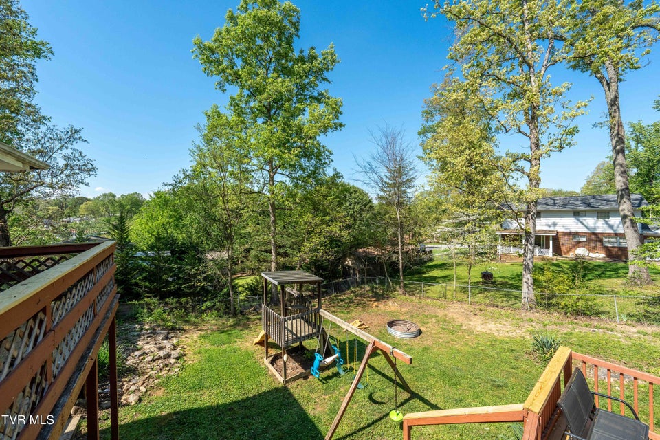 Photo #15: 1405 Brentwood Drive