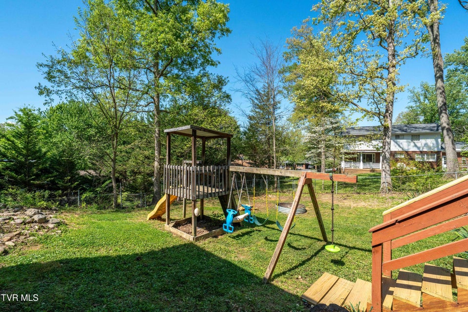 Photo #14: 1405 Brentwood Drive