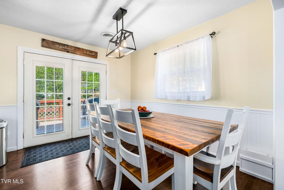 Photo #4: 1405 Brentwood Drive