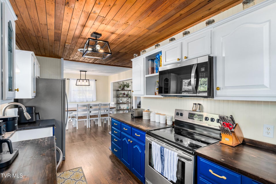 Photo #3: 1405 Brentwood Drive