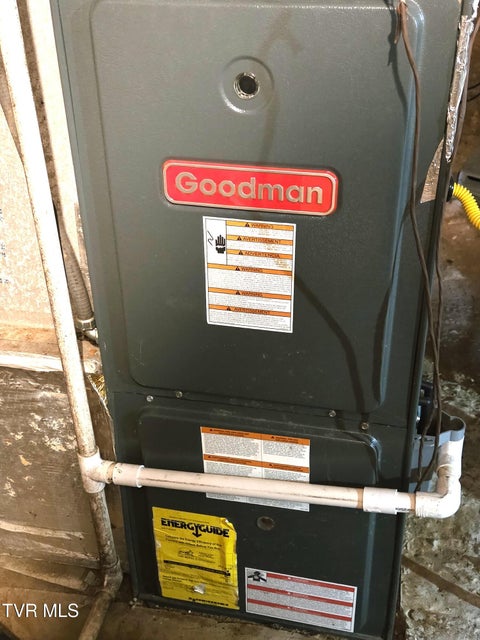 Photo #20: 1401 Garden Road