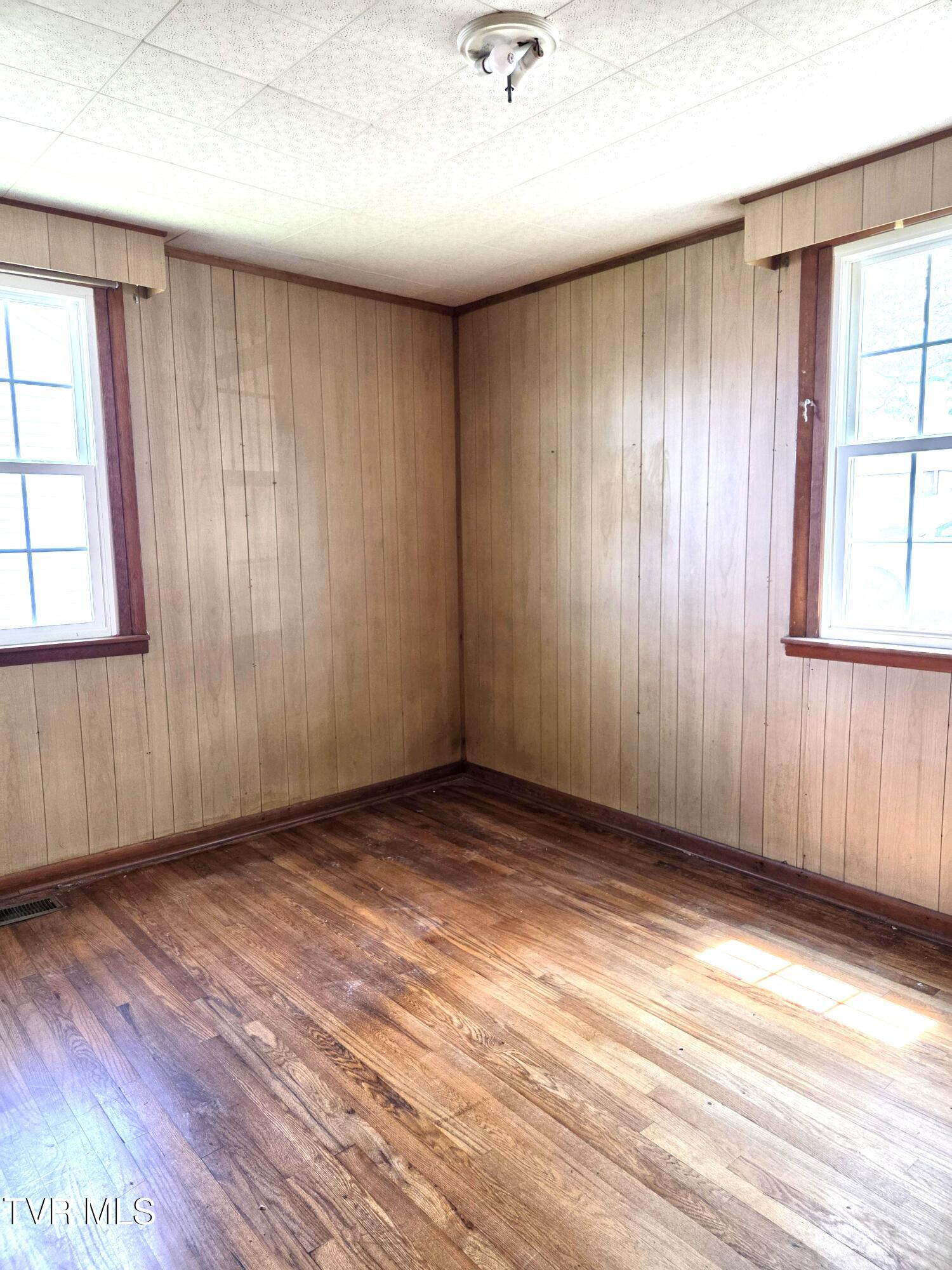 Photo #21: 1401 Garden Road