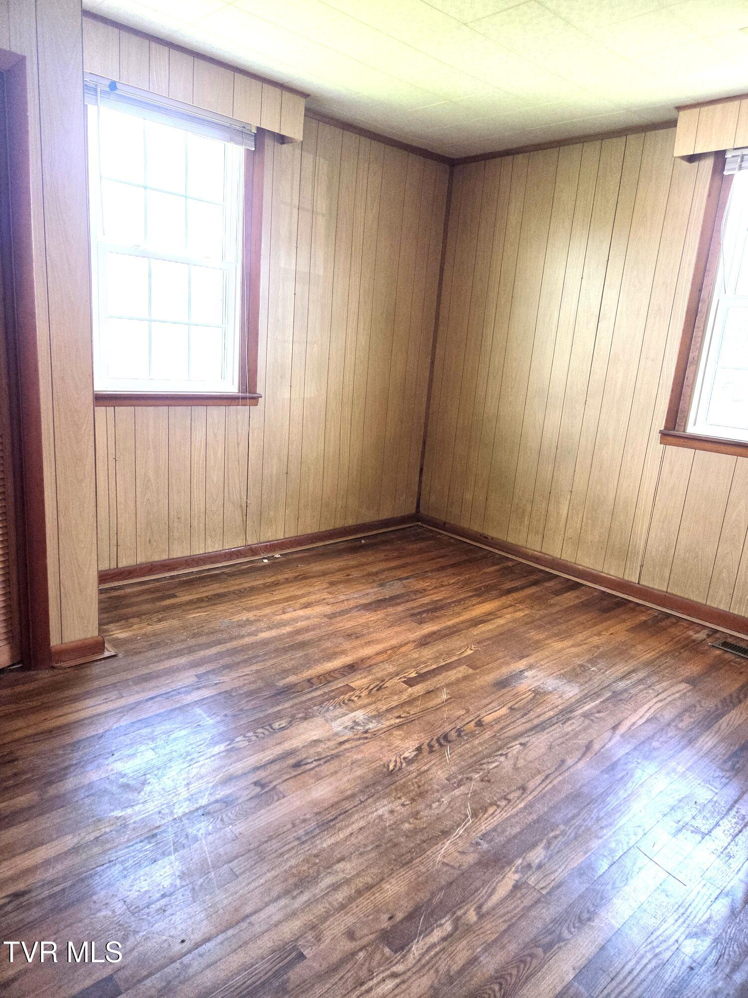 Photo #23: 1401 Garden Road