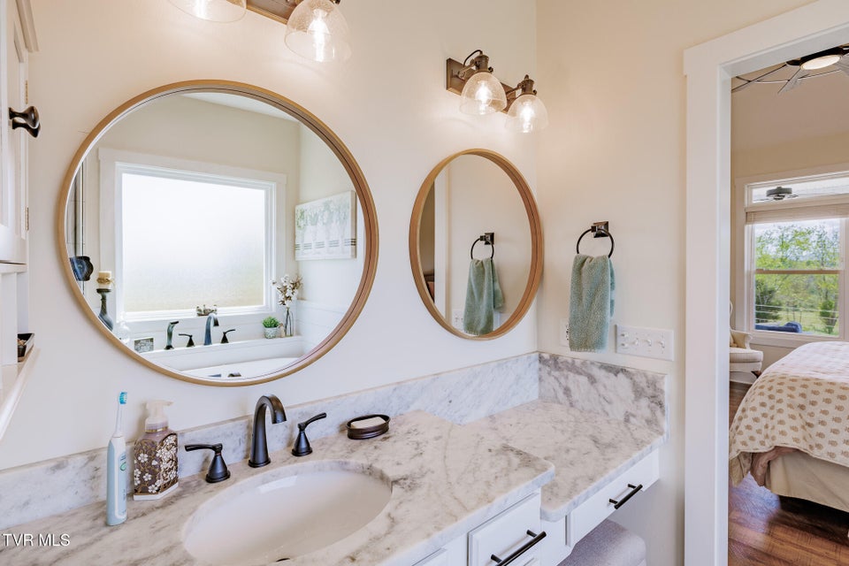 Photo #29: 186 Berry Ridge Road