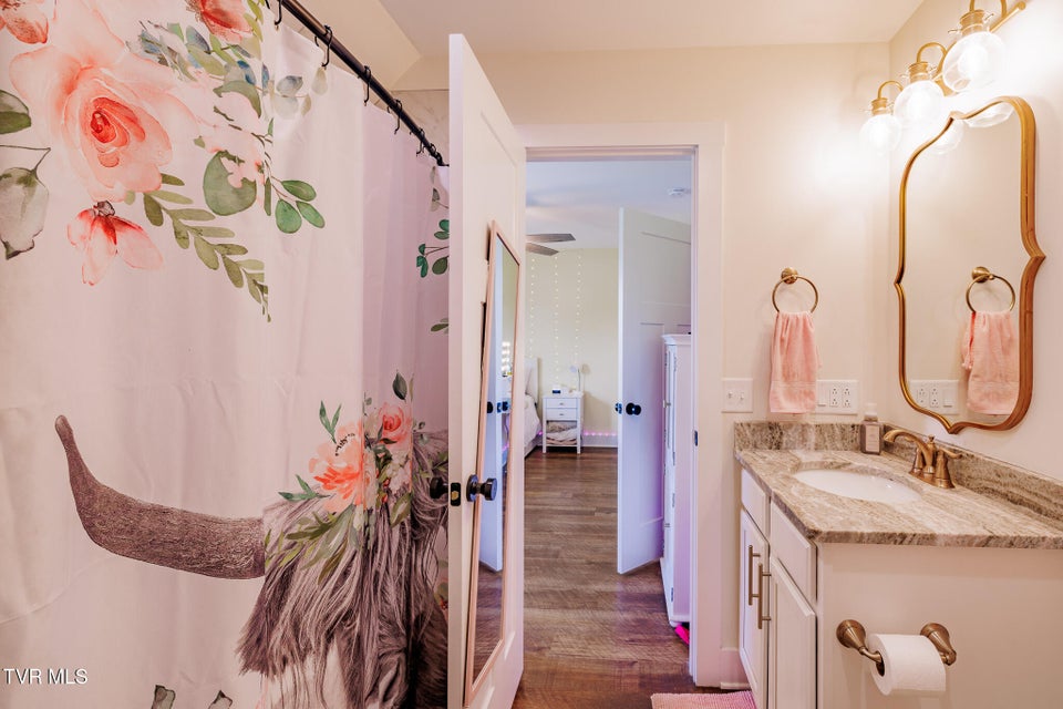 Photo #35: 186 Berry Ridge Road