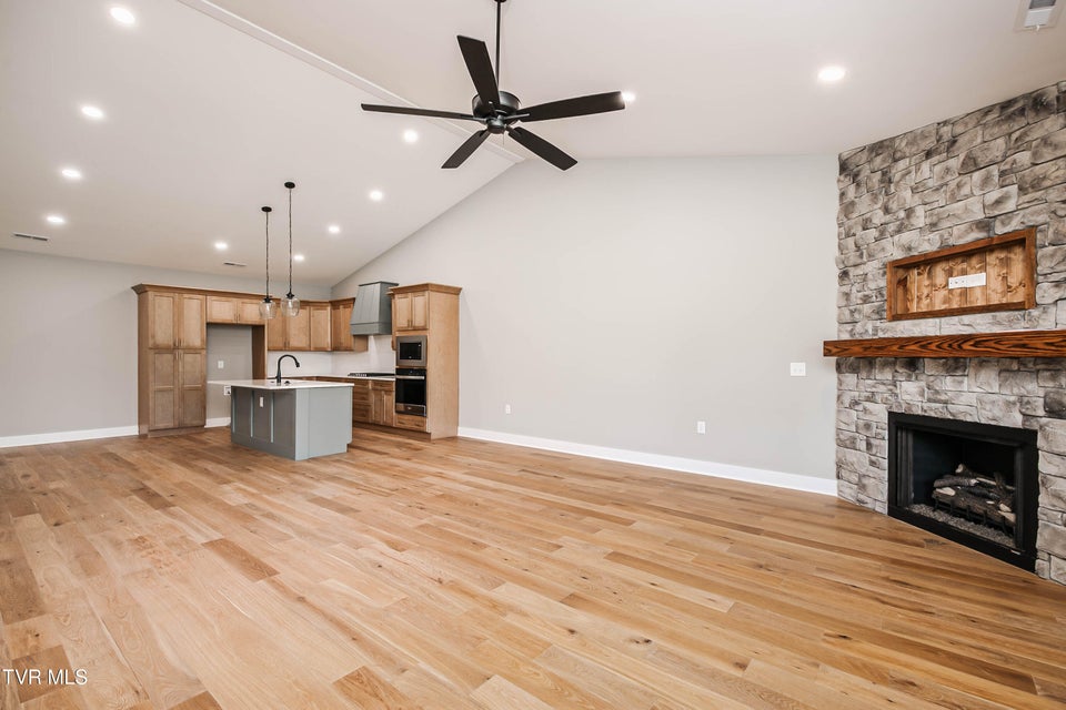 Photo #20: 157 Marigold Lane