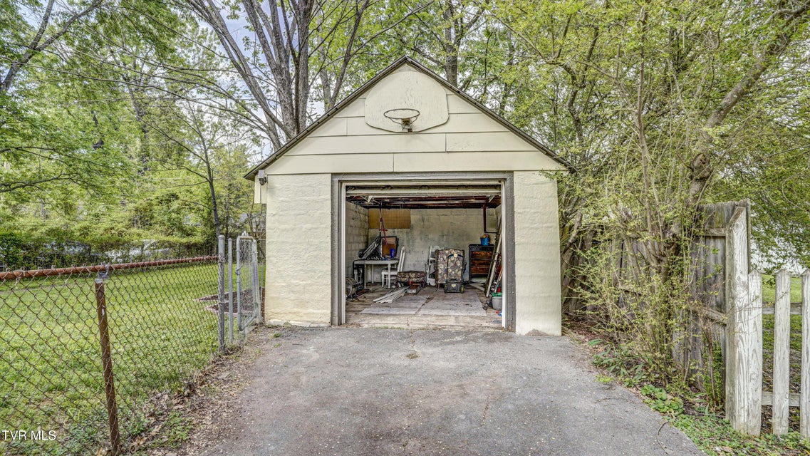 Photo #43: 1346 Center Street