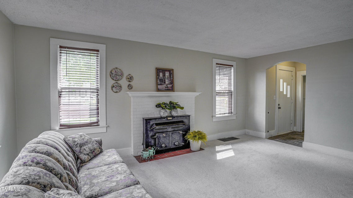 Photo #7: 1346 Center Street