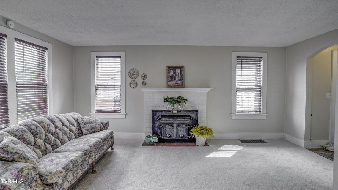 Photo #9: 1346 Center Street