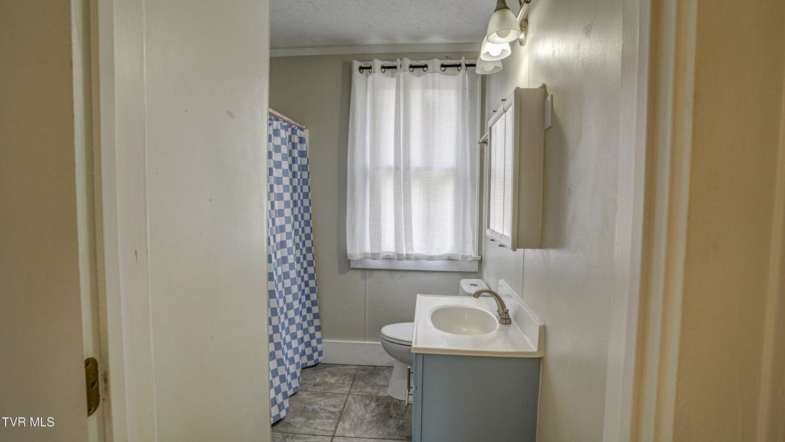 Photo #20: 1346 Center Street