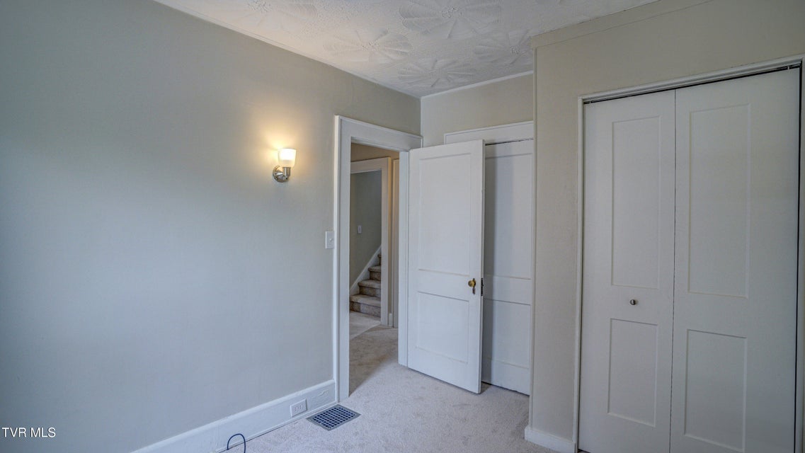 Photo #23: 1346 Center Street