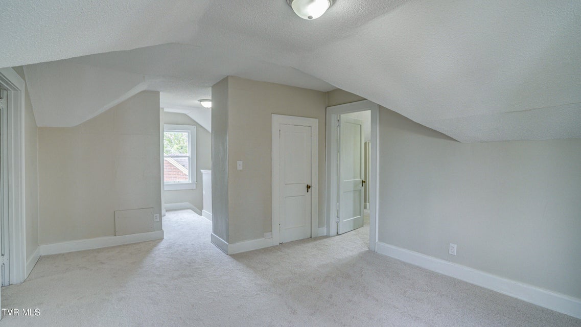 Photo #29: 1346 Center Street