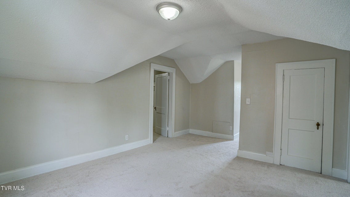 Photo #30: 1346 Center Street