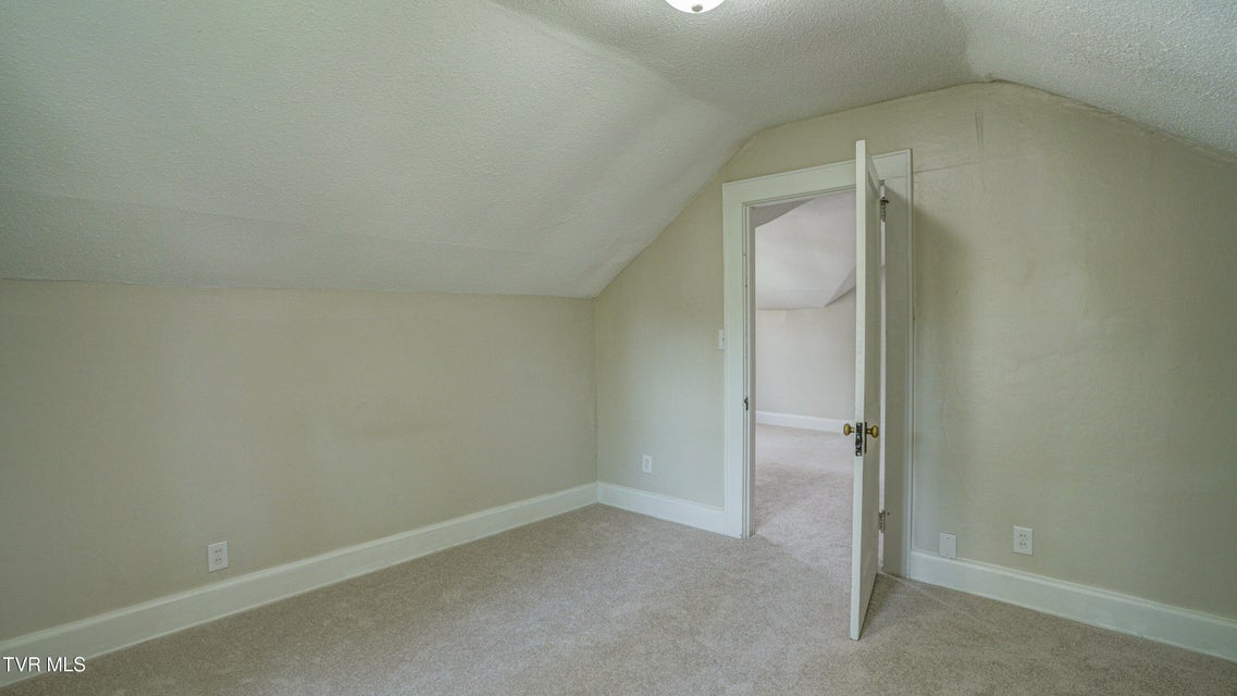 Photo #34: 1346 Center Street