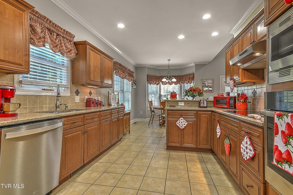 Photo #22: 1139 Waterbrooke Lane