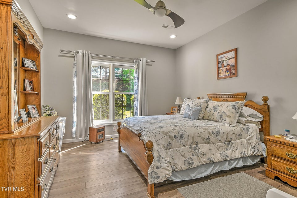 Photo #24: 1139 Waterbrooke Lane