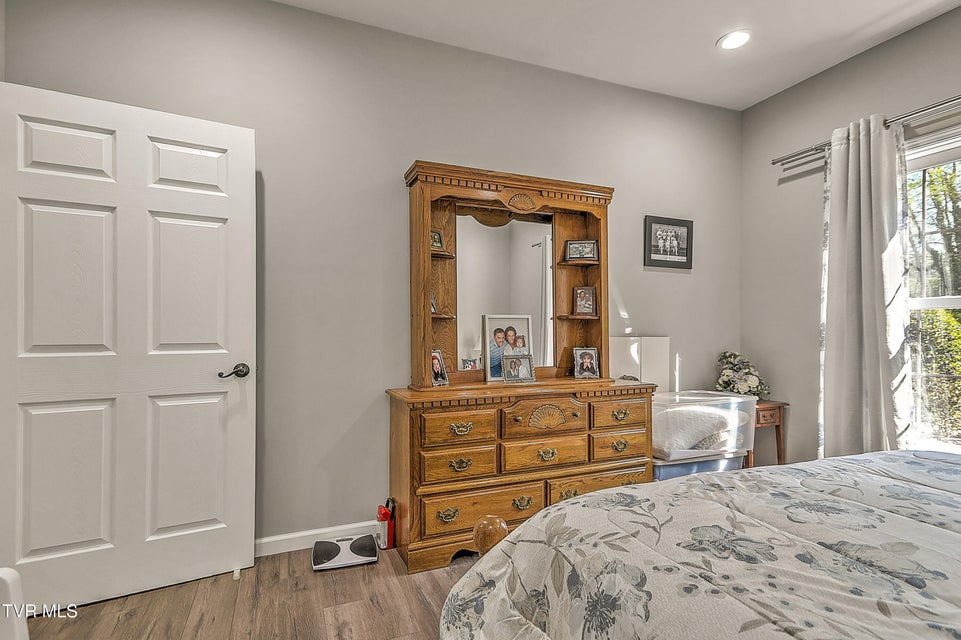 Photo #25: 1139 Waterbrooke Lane