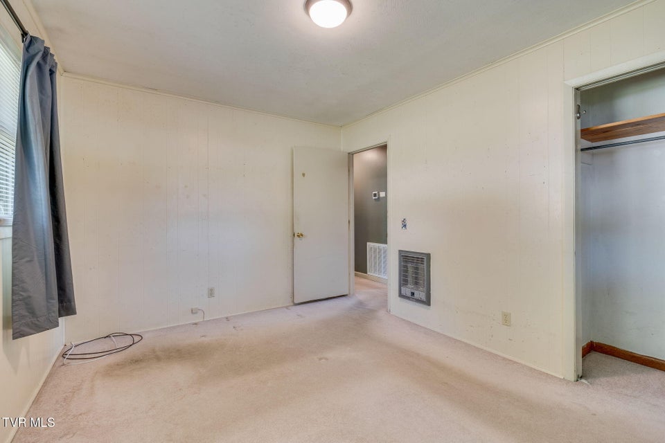 Photo #15: 816 Phyllis Street