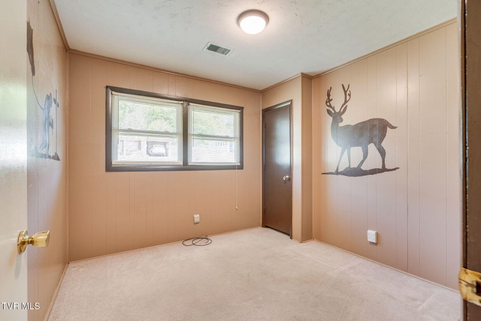 Photo #18: 816 Phyllis Street