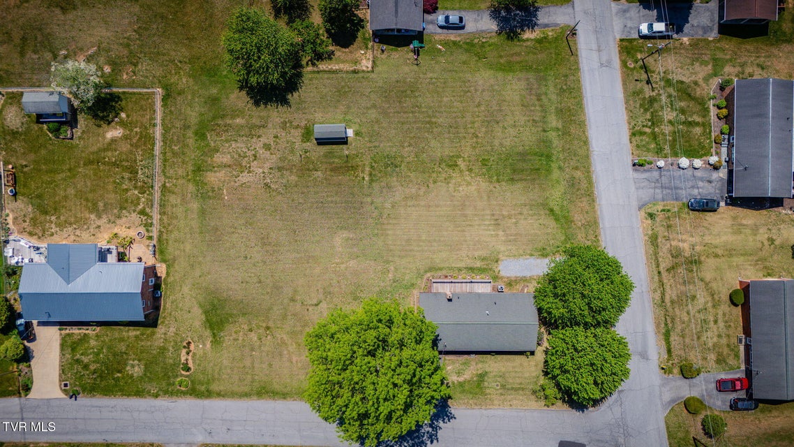 Photo #38: 816 Phyllis Street