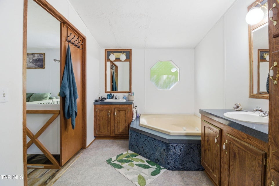 Photo #26: 150 Carlton Ridge Lane