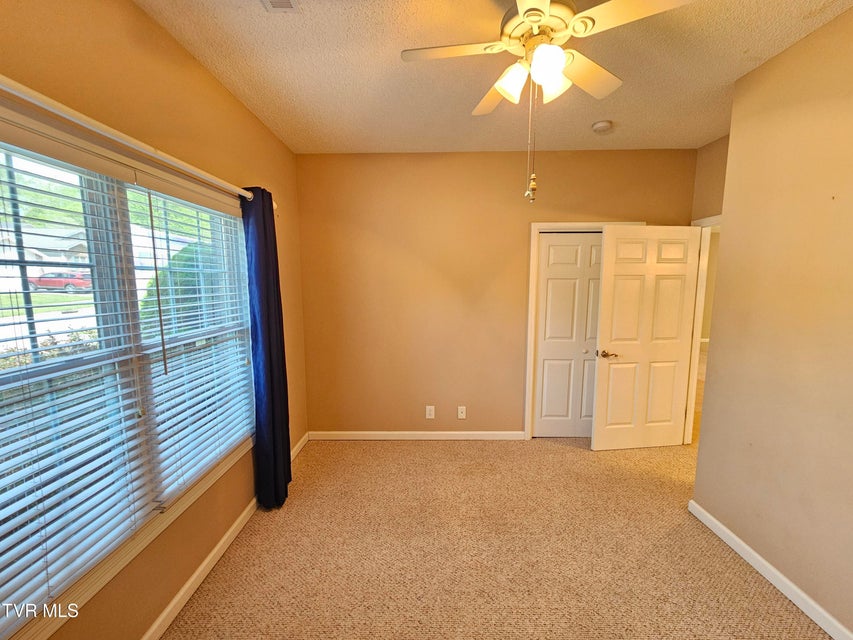 Photo #12: 22 Bedding Place