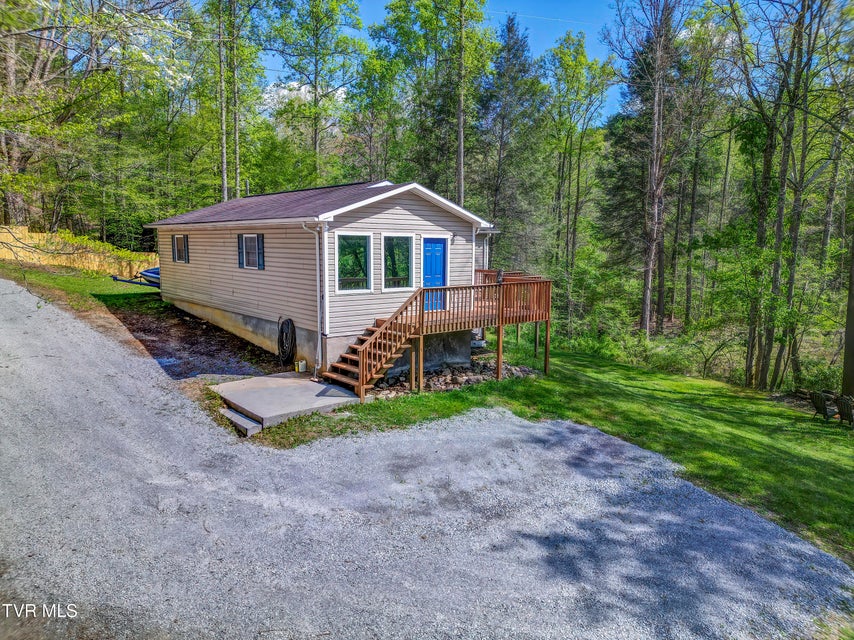 Photo #10: 308 Friendship Road