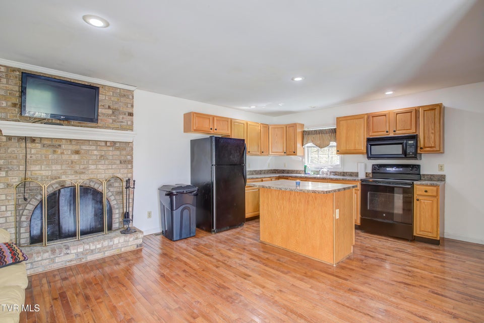 Photo #39: 308 Friendship Road