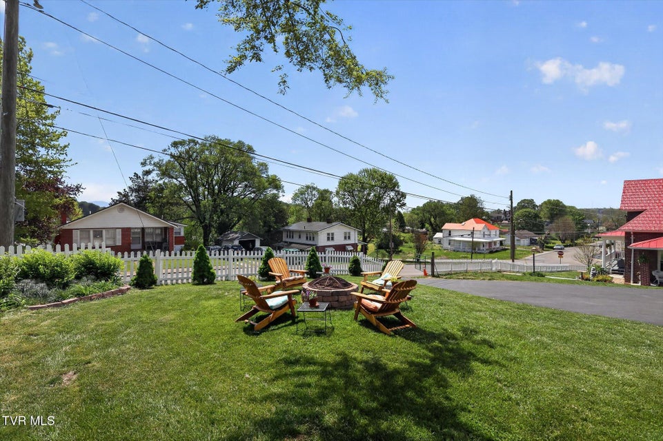 Photo #35: 305 Texas Avenue