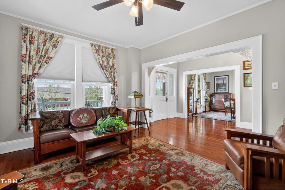 Photo #7: 305 Texas Avenue