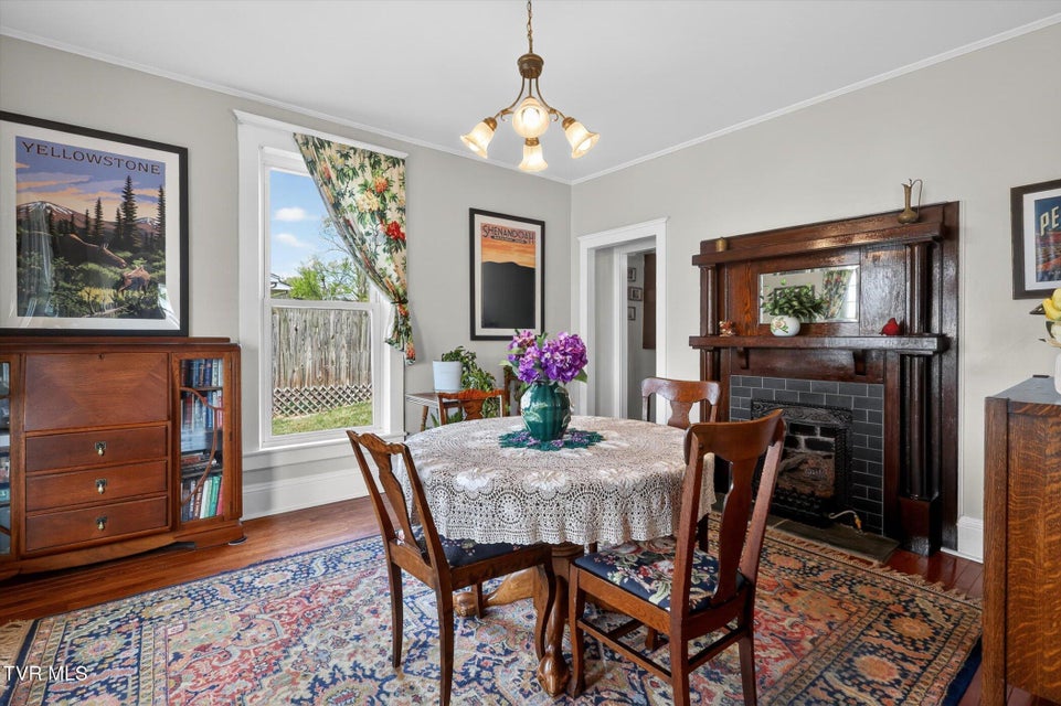 Photo #14: 305 Texas Avenue