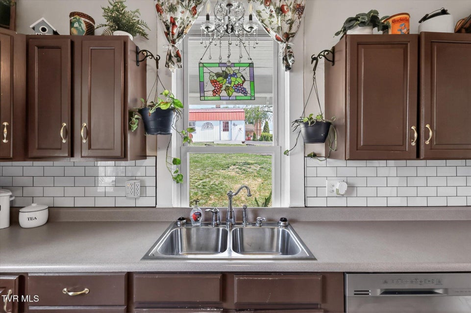 Photo #12: 305 Texas Avenue