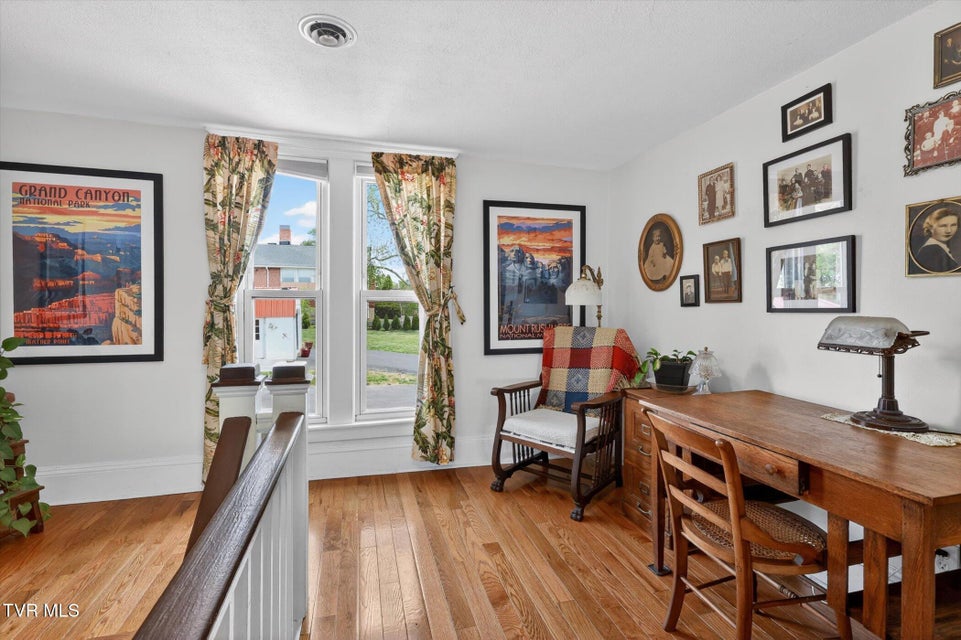 Photo #28: 305 Texas Avenue