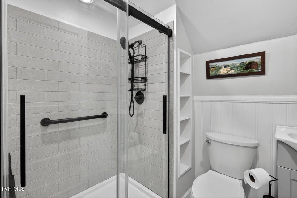 Photo #26: 305 Texas Avenue