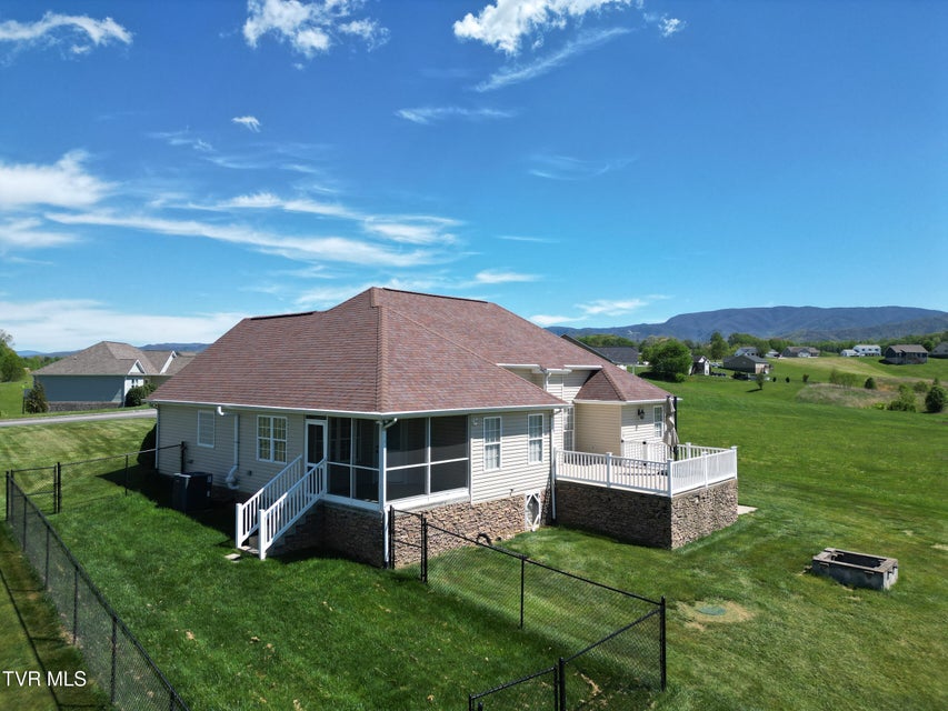 Photo #17: 513 Katie Lane