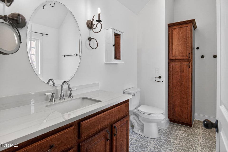 Photo #48: 513 Katie Lane