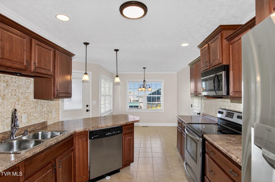 Photo #35: 513 Katie Lane