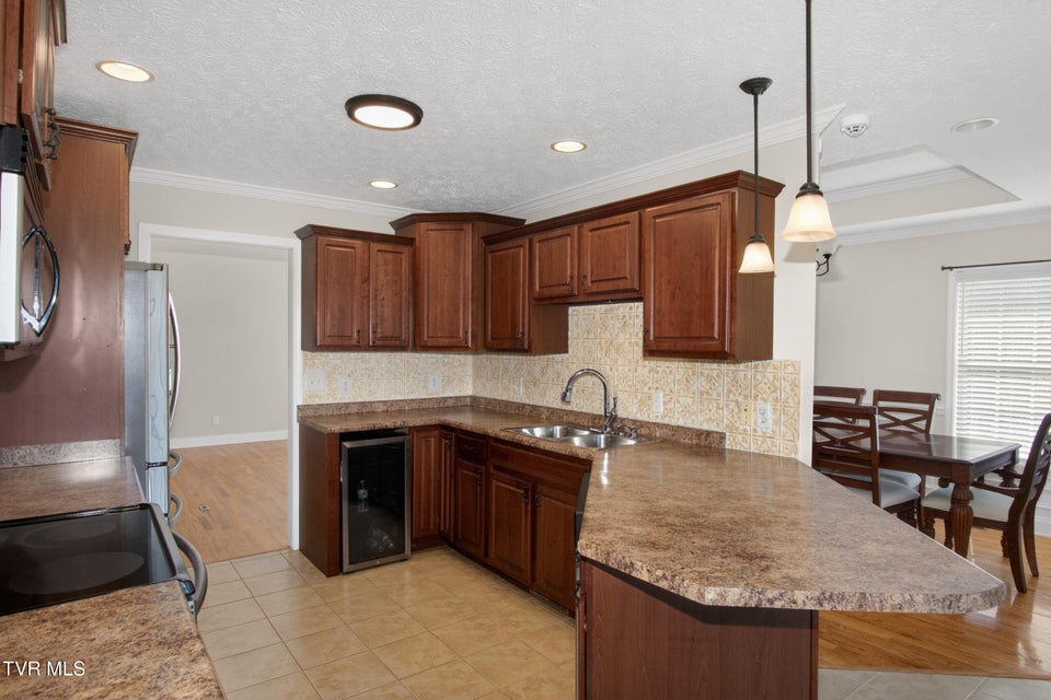 Photo #36: 513 Katie Lane