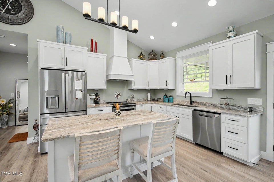 Photo #23: 100 Hunt Road