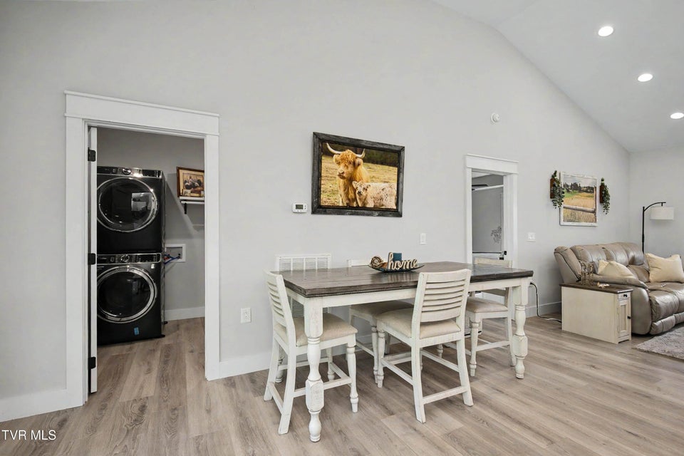 Photo #27: 100 Hunt Road