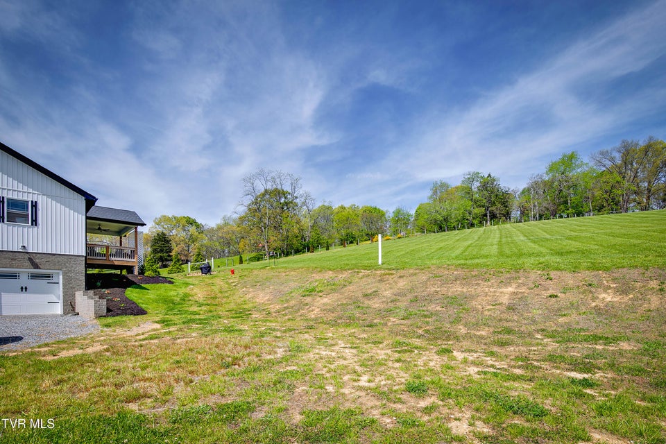 Photo #39: 100 Hunt Road