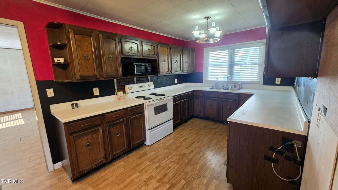 Photo #13: 10841 Cox Road