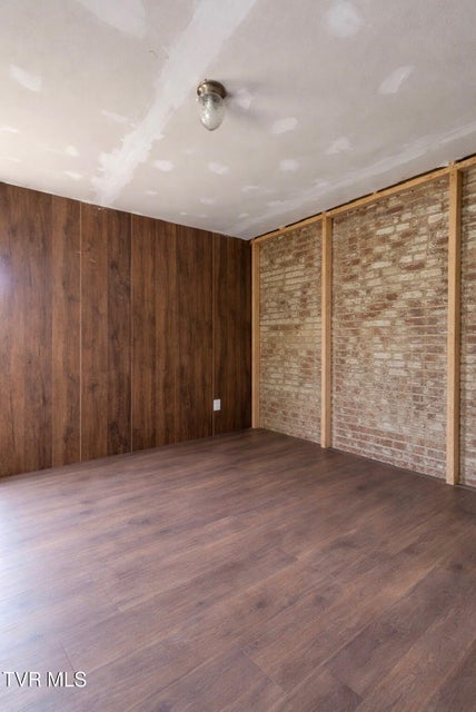 Photo #10: 218 Jones Street