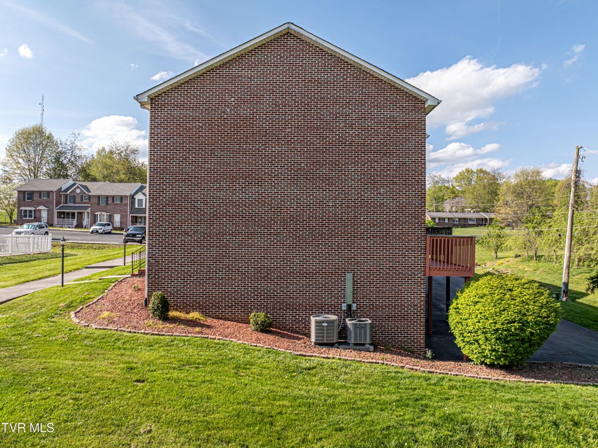 Photo #3: 809 Edgemont North Street