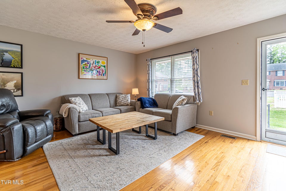 Photo #6: 809 Edgemont North Street